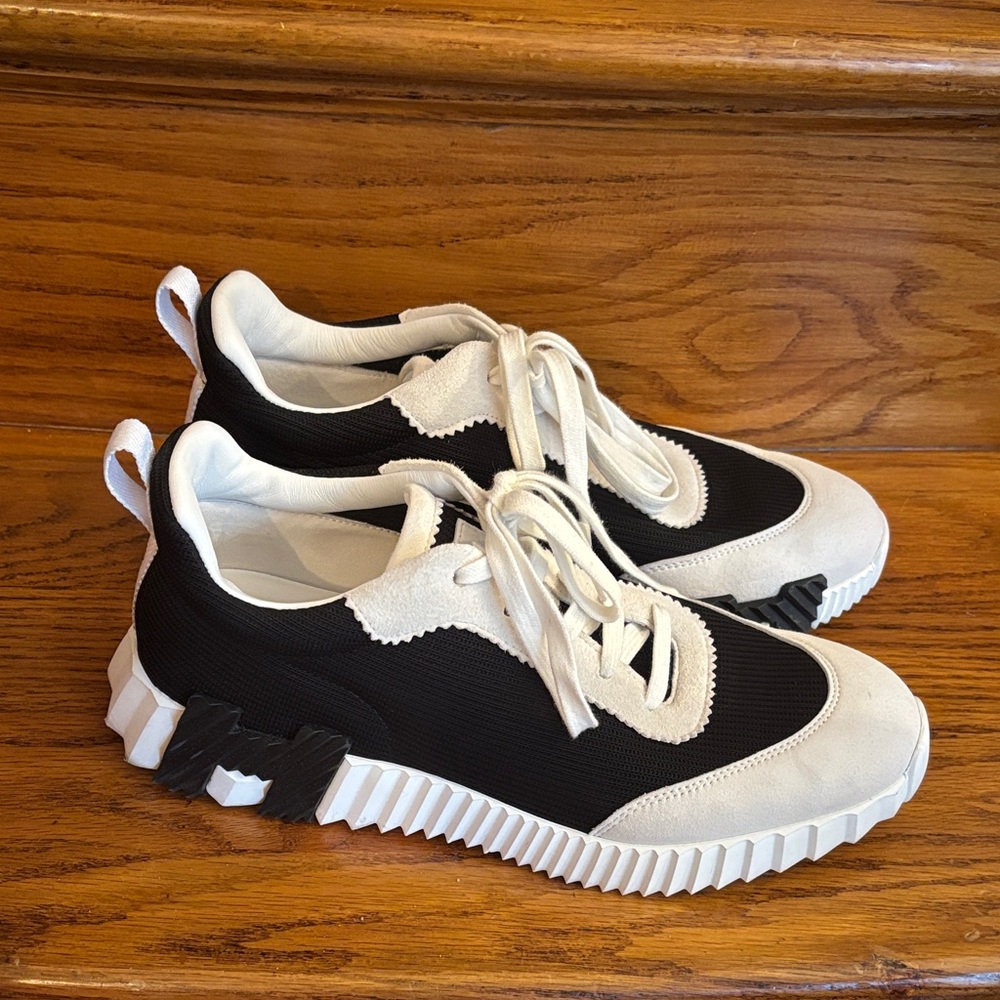 Hermes Black and White Mens Size 40 Sneakers, Women 10